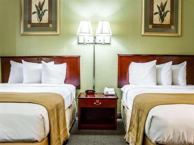 Quality Inn Airport - Cruise Port Tampa Zewnętrze zdjęcie