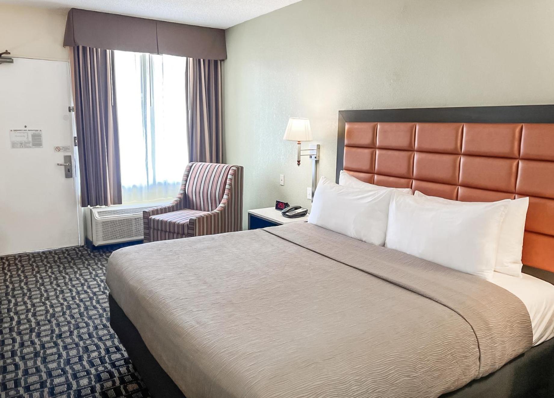 Quality Inn Airport - Cruise Port Tampa Zewnętrze zdjęcie